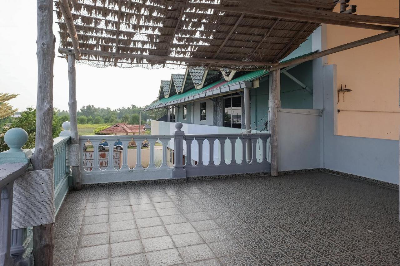 קואלה רומפין Oyo 90015 Indah Chalet מראה חיצוני תמונה