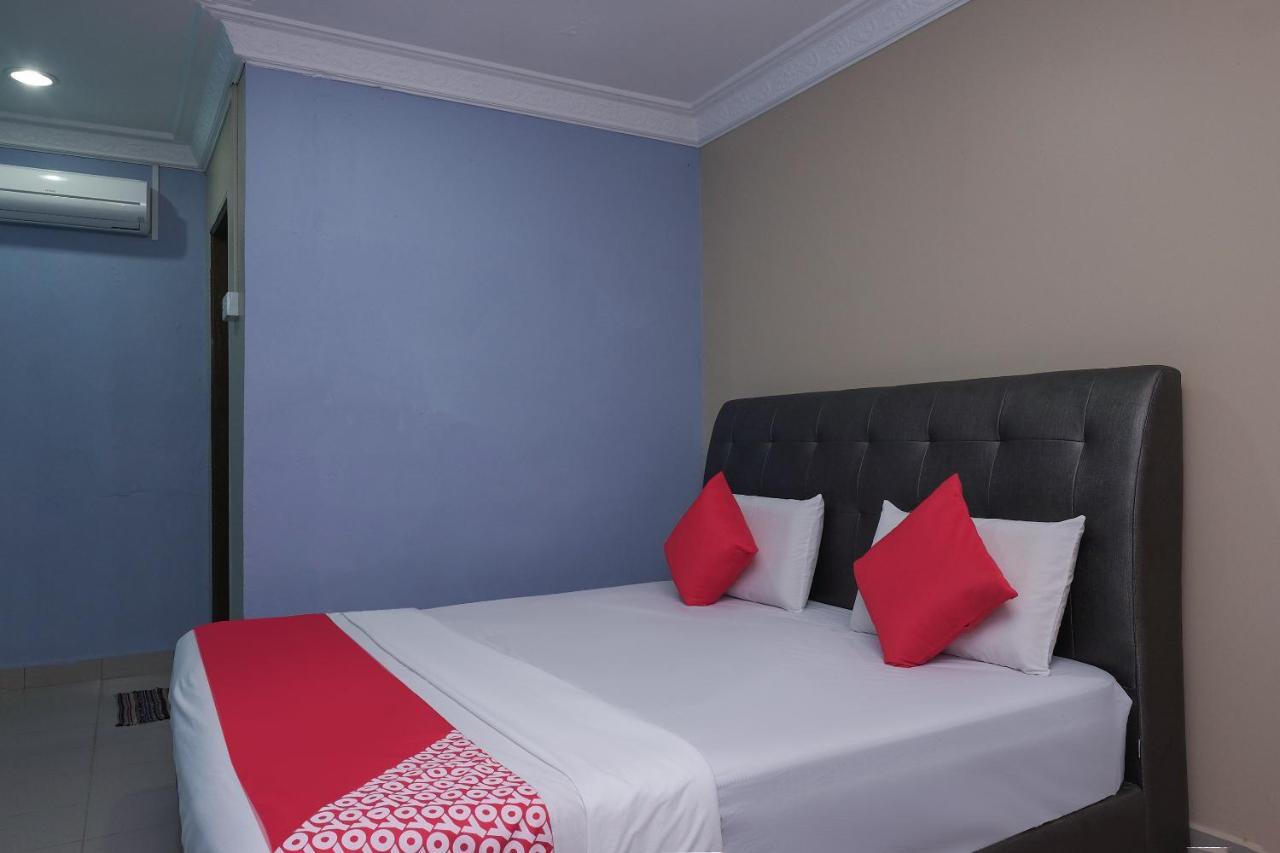 קואלה רומפין Oyo 90015 Indah Chalet מראה חיצוני תמונה